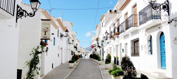 4 bedrooms Villa in Altea, Spain No. 80964 2