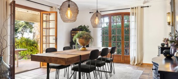 4 bedrooms Villa in Antibes, France No. 687 11