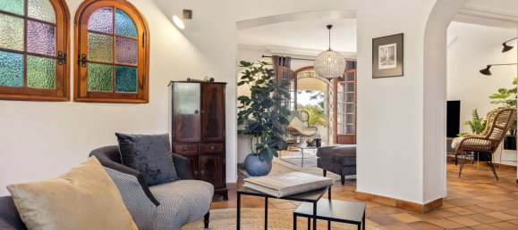 4 bedrooms Villa in Antibes, France No. 687 8