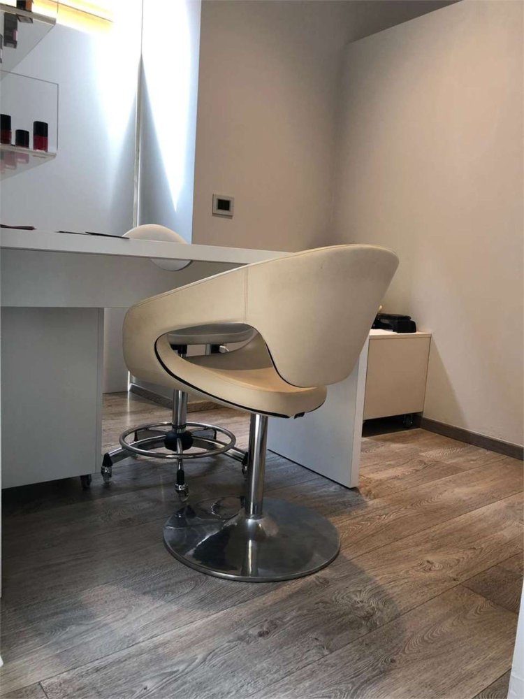 1 room Commercial property in Reggio Emilia, Italy No. 134870