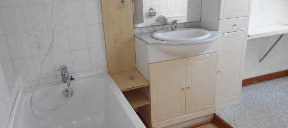 3 Schlafzimmer Gewerbliche Immobilie in Saint-Calais-du-Desert, France, Nr. 1835 8