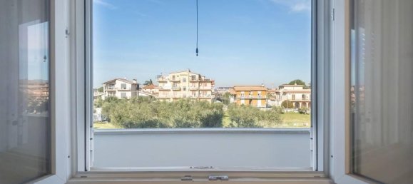 3 rooms Apartment in Rome, Italy No. 19237 21