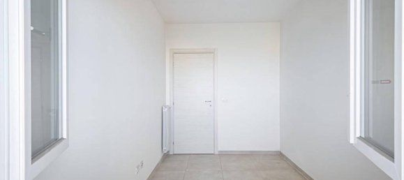 3 rooms Apartment in Rome, Italy No. 19237 22