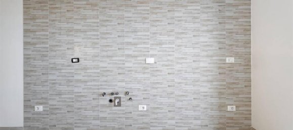 3 rooms Apartment in Rome, Italy No. 19237 28