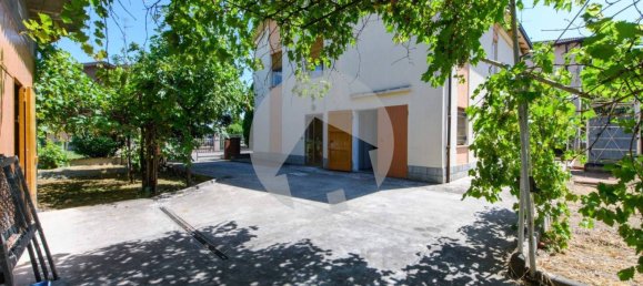 Villa de 6 dormitorios en Reggio Emilia, Italy No. 274654 6