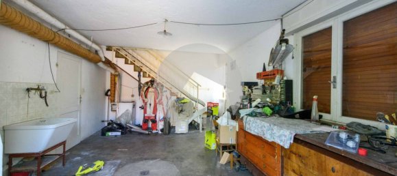 Villa de 6 dormitorios en Reggio Emilia, Italy No. 274654 24