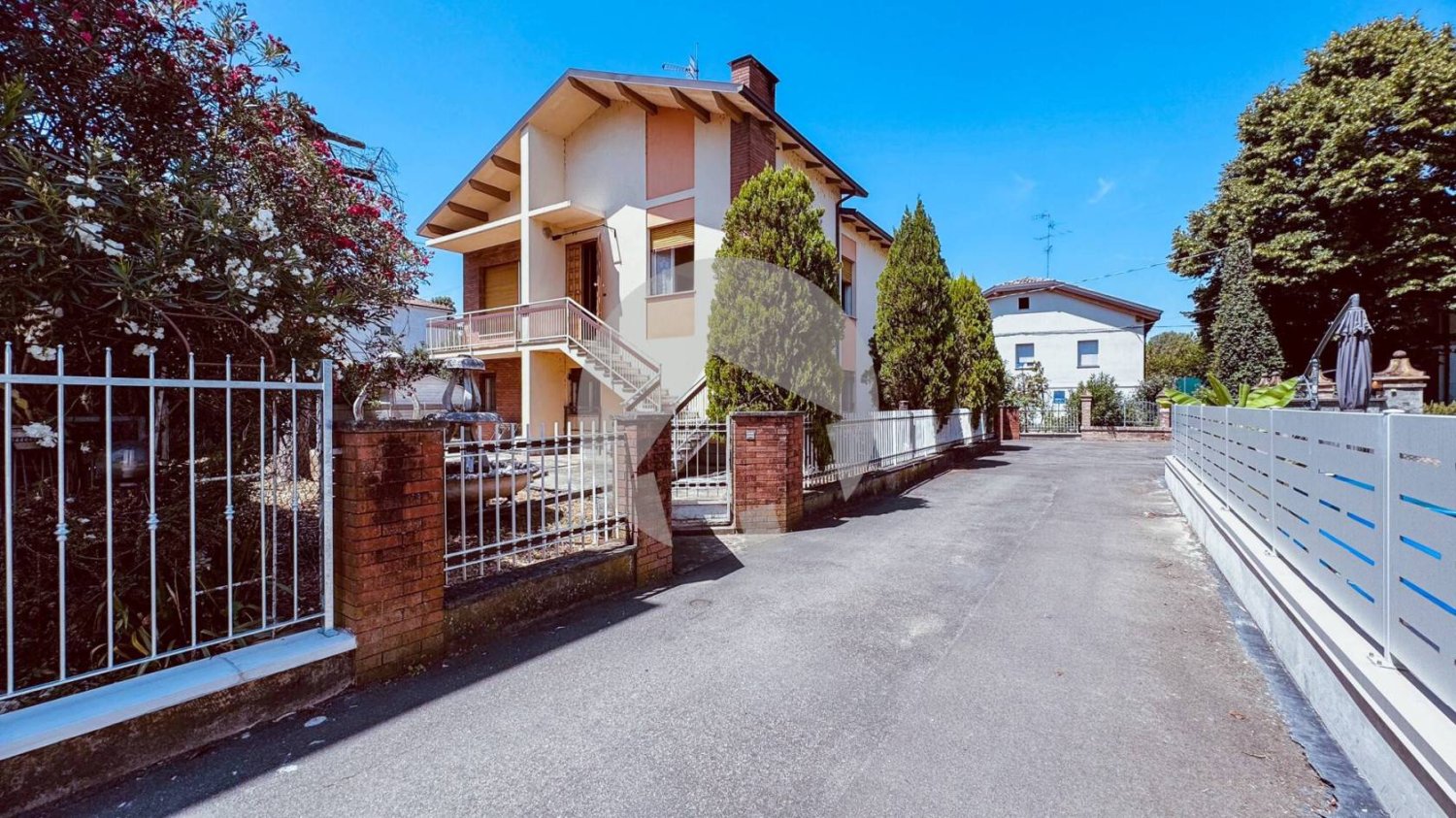 Villa de 6 dormitorios en Reggio Emilia, Italy No. 274654