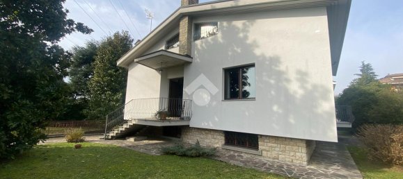 4-salle Villa à Villa d'Almè, Italy No. 4569 10