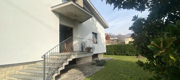 4-salle Villa à Villa d'Almè, Italy No. 4569 16