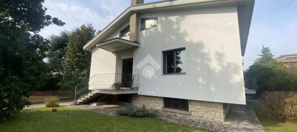 4-salle Villa à Villa d'Almè, Italy No. 4569 15