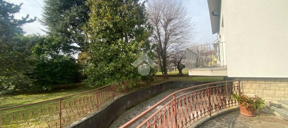 4-salle Villa à Villa d'Almè, Italy No. 4569 5