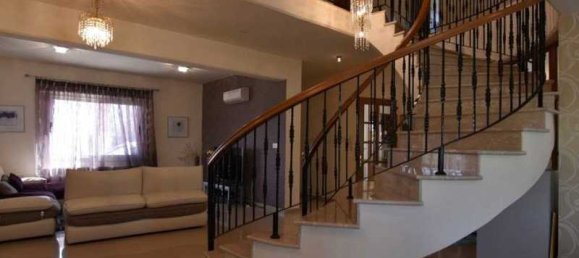 Villa de 4 dormitorios en Pyrgos, Cyprus No. 13844 5