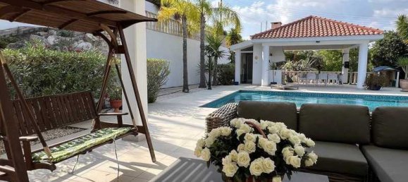 Villa de 4 dormitorios en Pyrgos, Cyprus No. 13844 6