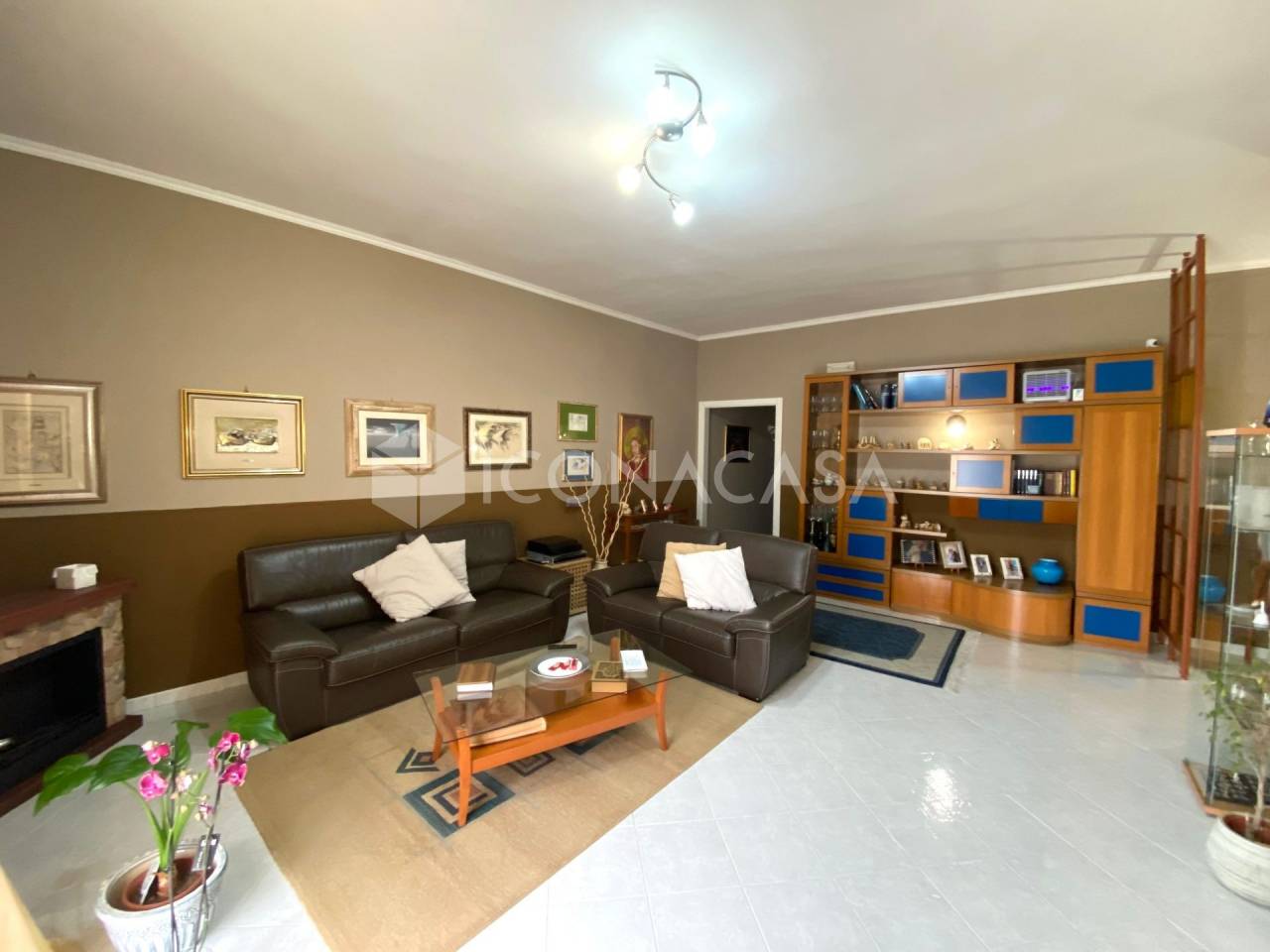 5-Zimmer Wohnung in Modugno, Italy, Nr. 20260