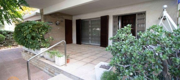 4 bedrooms House in Coma-Ruga, Spain No. 354 2