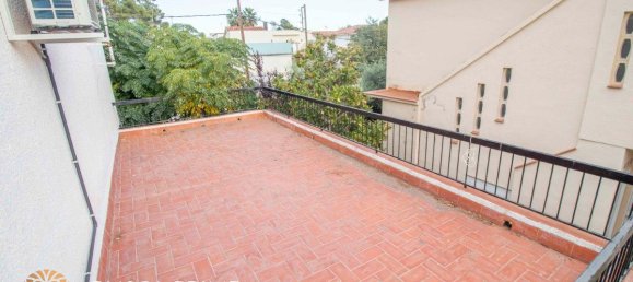 4 bedrooms House in Coma-Ruga, Spain No. 354 17