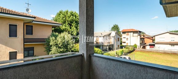 4-salle Duplex à Caronno Pertusella, Italy No. 287755 32