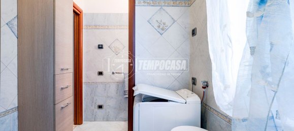 4-salle Duplex à Caronno Pertusella, Italy No. 287755 3