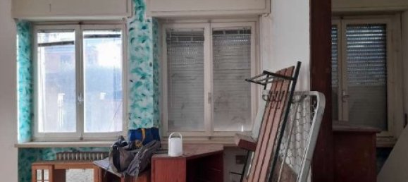 3 rooms Commercial property in Castelnuovo del Garda, Italy No. 329352 3