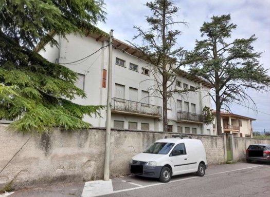 3 rooms Commercial property in Castelnuovo del Garda, Italy No. 329352