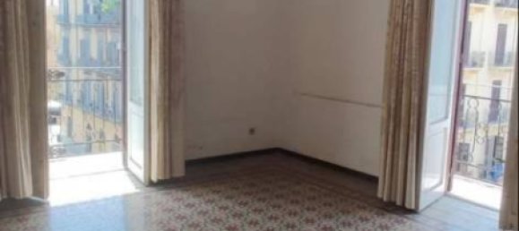 Квартира с 4 спальнями в Палермо, Италия № 375101 3