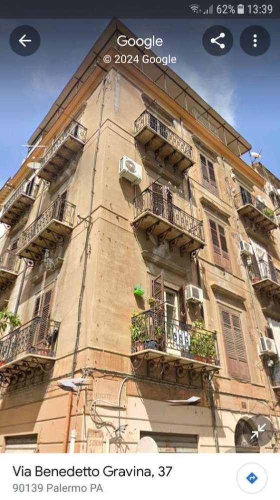 Квартира с 4 спальнями в Палермо, Италия № 375101