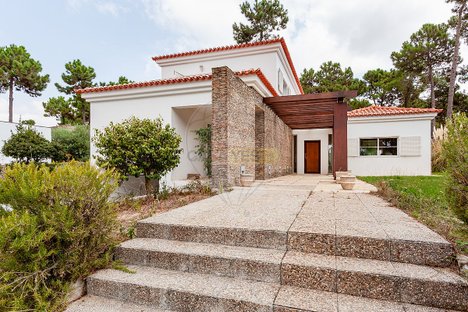 5 bedrooms House in Almada, Portugal No. 163798