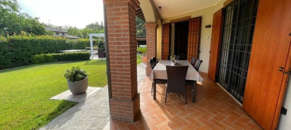 8 rooms Villa in Castelnuovo Rangone, Italy No. 102592 22