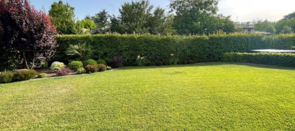 8 rooms Villa in Castelnuovo Rangone, Italy No. 102592 5