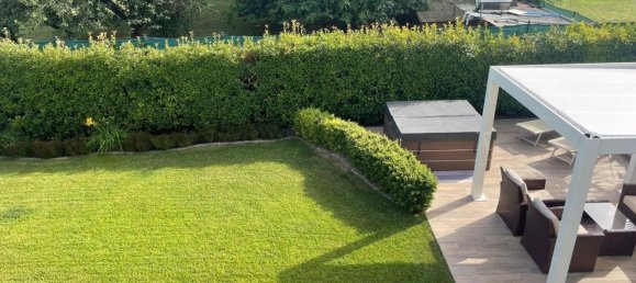 8 rooms Villa in Castelnuovo Rangone, Italy No. 102592 9