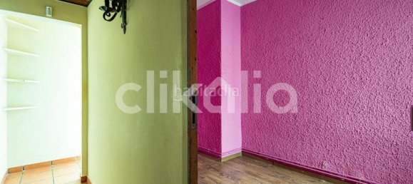 3 bedrooms Apartment in Santa Coloma de Gramenet, Spain No. 81575 11