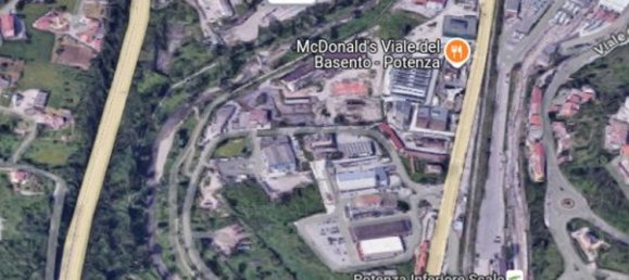 Apartamento de 7 habitaciónes en Potenza, Italy No. 97642 6