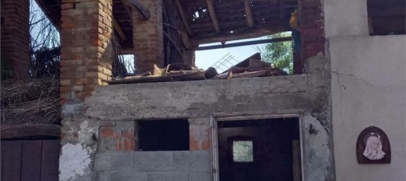 3 rooms House in Pieve Porto Morone, Italy No. 311900 14