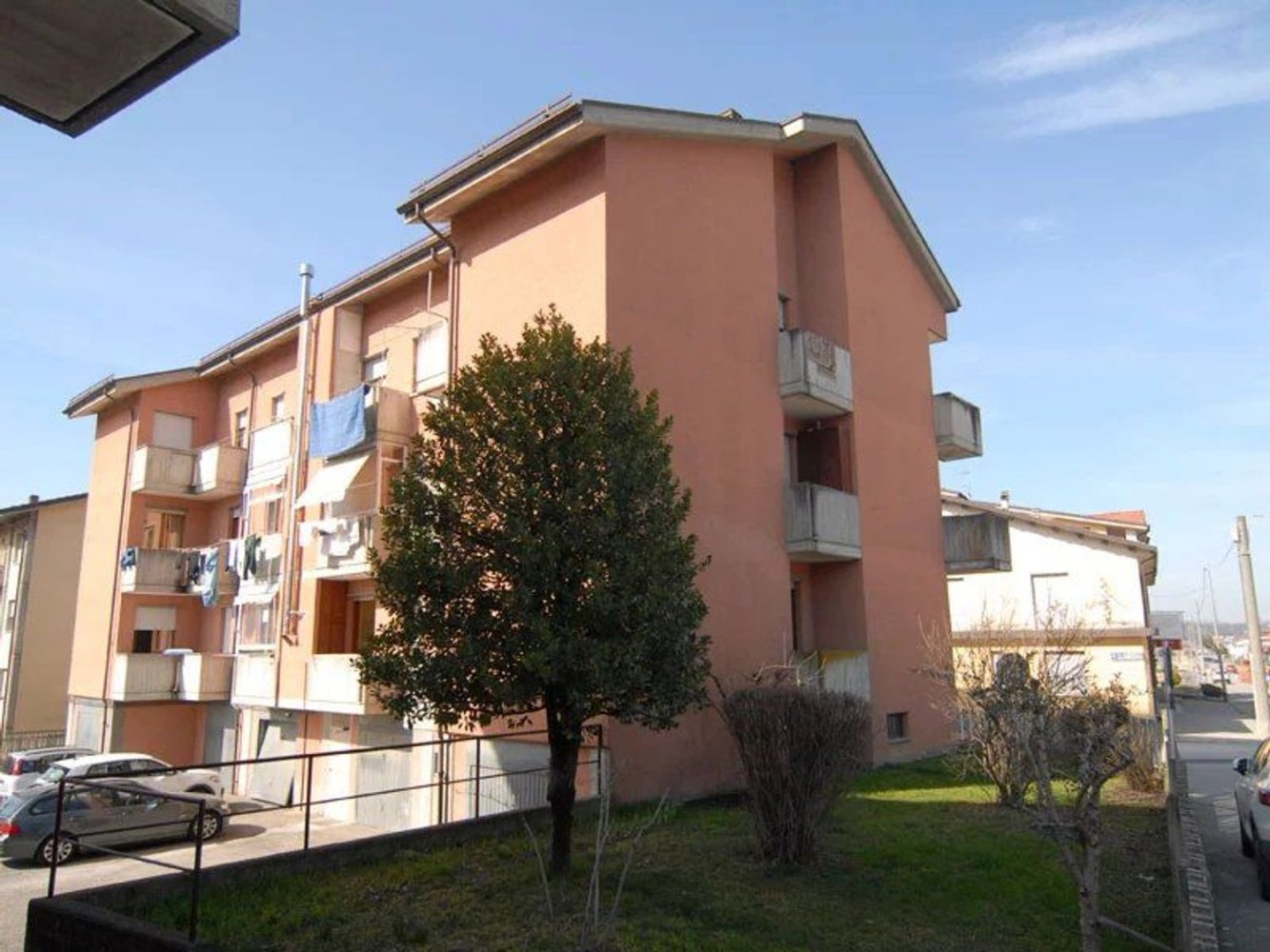 5-Zimmer Wohnung in Dogliani, Italy, Nr. 137398