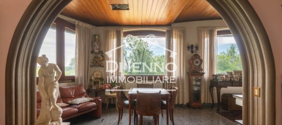 5 bedrooms Villa in Rome, Italy No. 345686 3