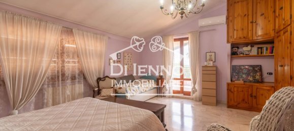 5 bedrooms Villa in Rome, Italy No. 345686 11