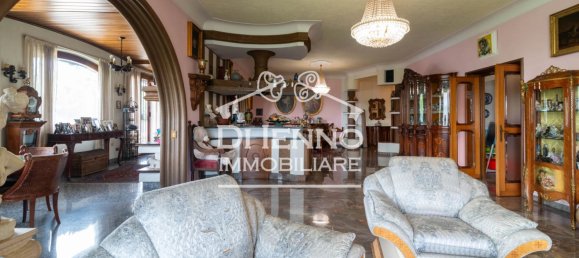 5 bedrooms Villa in Rome, Italy No. 345686 5