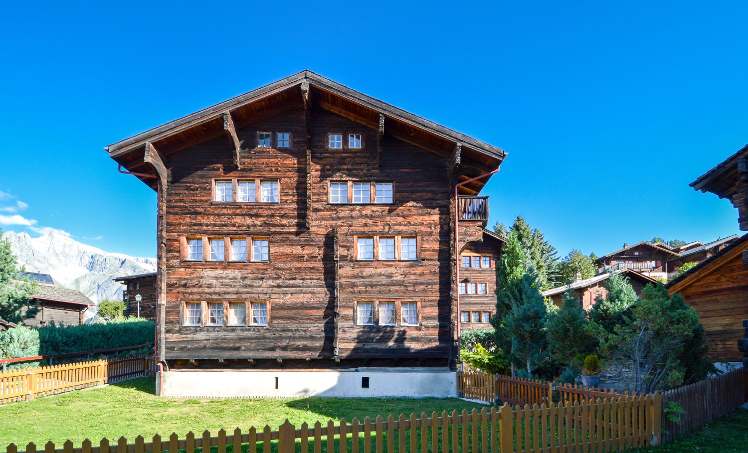 11 rooms House in Bellwald, Switzerland No. 321