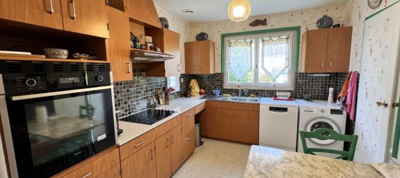 4 bedrooms Villa in Dreux, France No. 244766 8