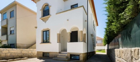 4 bedrooms House in Porto, Portugal No. 117695 6