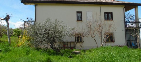 10-Zimmer Haus in Paternopoli, Italy, Nr. 254574 6