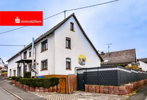 4 rooms House in Limburg-Weilburg, Germany No. 124649
