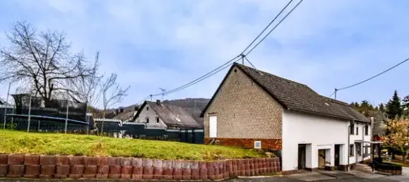 4 rooms House in Limburg-Weilburg, Germany No. 124649 3