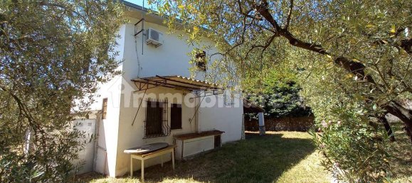 4 bedrooms Villa in Morolo, Italy No. 86673 3