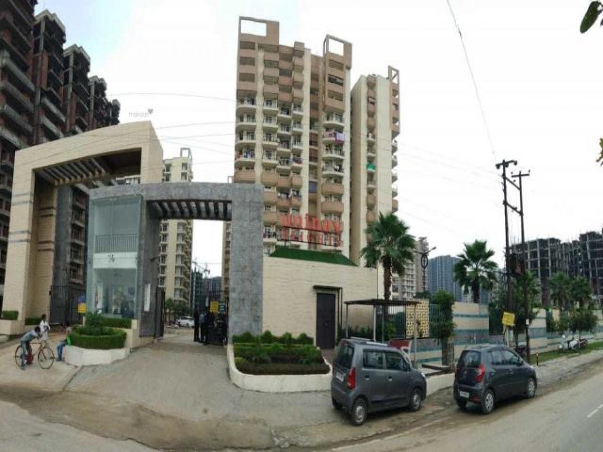 3 bedrooms House in Ghaziabad, India No. 1910