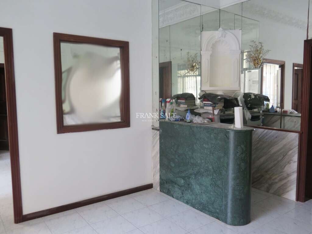 Laden in Sliema, Malta 70m², Nr. 12053