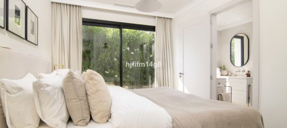 3 bedrooms Villa in Marbella, Spain No. 73287 26