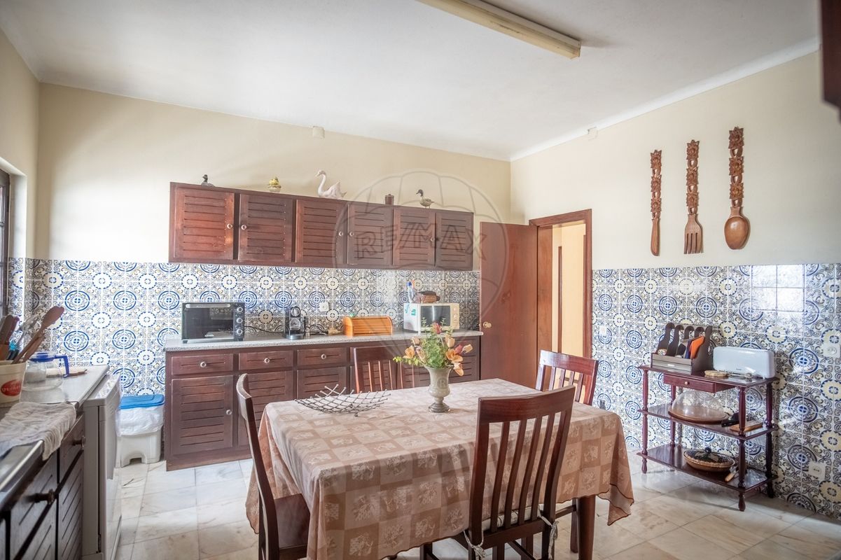 6 غرف نوم منزل في Angra do Heroismo, Portugal رقم 24776