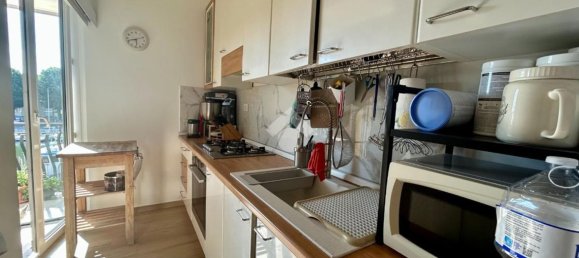 3-salle Appartement à Rimini, Italy No. 306417 8