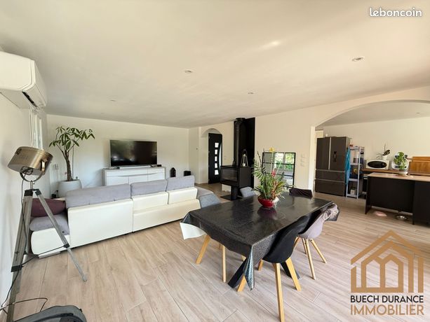 5 bedrooms House in Hautes-Alpes, France No. 303732